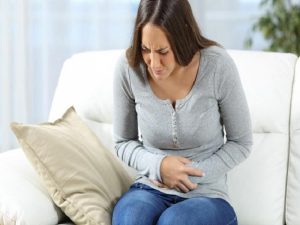 لکه‌بینی یا خونریزی بین دو قاعدگی از عوارض قرص ضد بارداری